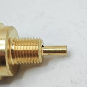 Sensore di Pressione e Temperatura Olio Motore Diesel YangDong (OTPS) - Sistema di Monitoraggio ad Alta Precisione <span class=keywords><strong>a</strong></span> Doppia Funzione per Trattori/Caricatori - Product Image 3