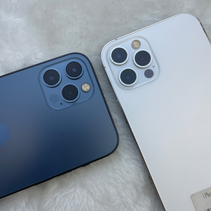 Teléfono Inteligente Usado <span class=keywords><strong>iPhone</strong></span> 12 Pro Grado B 512GB con Funciones Inteligentes, Varias Opciones de Almacenamiento, Versión 5G de EE. UU., con Rasguños Visibles - Product Image 4