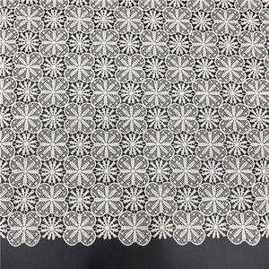 Tissu en dentelle brodée en polyester en gros de l'usine source, tissu pour robe de mariée, tissu de mode soluble dans l'eau ajouré - Product Image 4