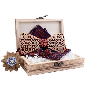 Nœud <span class=keywords><strong>papillon</strong></span> classique en <span class=keywords><strong>bois</strong></span> 3D fait main pour homme avec pochette de costume assortie et boutons de manchette, en coffret - Product Image 3