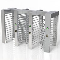 Tourniquet de sécurité à hauteur totale avec système de contrôle d'accès RFID, port RS485, barrière à battant/barrière à flaps, automatisation Turboo, protection IP66
