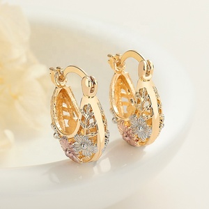 Aretes de <span class=keywords><strong>Aro</strong></span> al Por Mayor para Mujer, Joyería de Moda Bañada en <span class=keywords><strong>Oro</strong></span> de 18K para Joyería de <span class=keywords><strong>Oro</strong></span> Laminado - Product Image 4