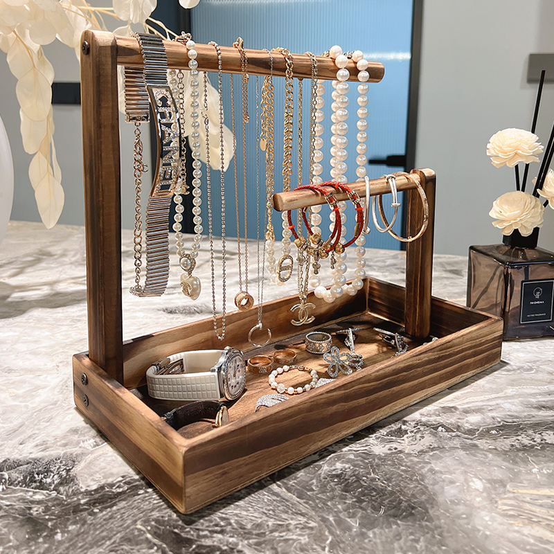 สีน้ำตาล