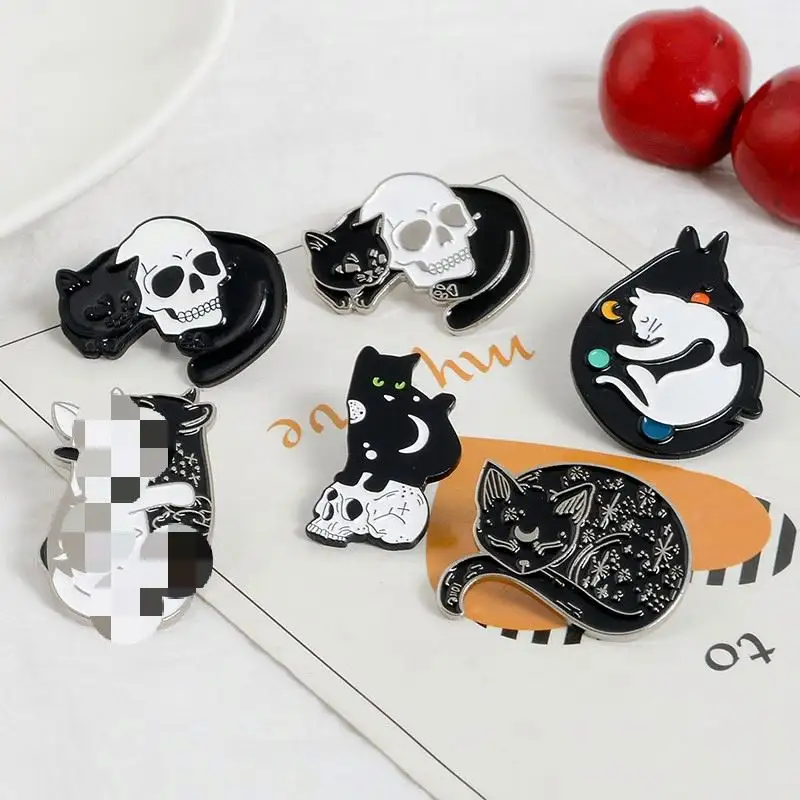 Broche de esqueleto de gato negro punk, pin de solapa esmaltado, insignia de metal de dibujos animados para sombrero, accesorios de mochila, regalo de joyería