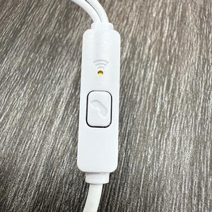 L29 Sport Cat Gamer Auriculares con cable con micrófono Interfaz desechable de 3,5mm JL Chipset-para compras de pánico Yison Music Earphone - Product Image 3