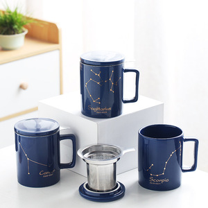 Mug en céramique avec couvercle et filtre, design zodiacal, porcelaine bleue, pour café, thé, usage domestique - Product Image 1