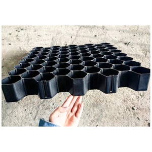 Grille alvéolée en plastique de 50 mm pour renforcement du sol de voie roulée rurale, remplie de béton ou de pierres - Product Image 1