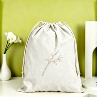 Sac cadeau écologique à motif de dessin animé avec cordon de serrage, pochette réutilisable polyvalente pour l'emballage de souvenirs et le rangement des articles quotidiens