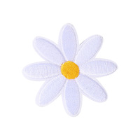 Patch brodé en forme de marguerite mignonne, autocollant en tissu polyester à dos adhésif, pour réparation de vêtements DIY, chaussures, chapeaux, sacs