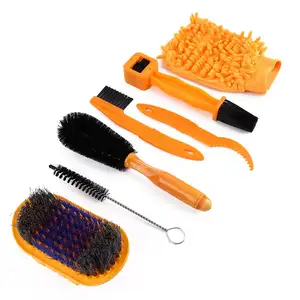 7 PCS Bike Chain Cleaner Clean Machine Brushes Kit per la pulizia del ciclismo strumento per la manutenzione della spazzola della bicicletta per Mountain Road City BMX