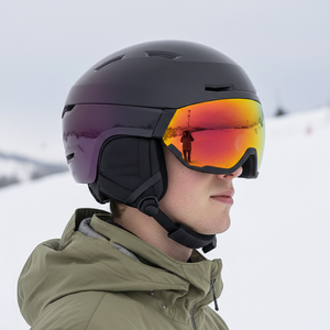 Casque de <span class=keywords><strong>ski</strong></span> haut de gamme avec visière Revo réglable et amovible, doté d'un verre Revo offrant une clarté accrue et une protection UV, casque de <span class=keywords><strong>ski</strong></span> pour adultes - Product Image 1