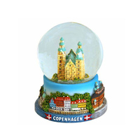 Vente en gros de boule d'eau en résine souvenir touristique aimant de réfrigérateur boule d'eau en plastique acrylique ITALIE Pise Colisée Venise Rome verre OEM