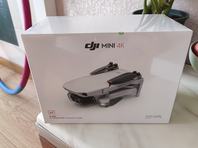 Mini 4K Cheap Under 249g Drone 4k 30fps Ultra HD Video 4x Digital Zoom 10km Video Transmission 31-Min Max Flight Time RC Drone