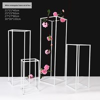 Décorations et ornements géométriques en gros pour mariages, podiums, allées, aménagement de scènes et de lieux événementiels