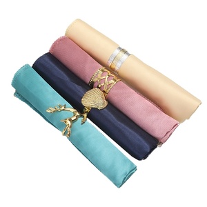 <span class=keywords><strong>Serviette</strong></span> <span class=keywords><strong>de</strong></span> <span class=keywords><strong>table</strong></span> <span class=keywords><strong>tissu</strong></span> mariage uni <span class=keywords><strong>serviette</strong></span> <span class=keywords><strong>de</strong></span> <span class=keywords><strong>table</strong></span> personnalisée - Product Image 1