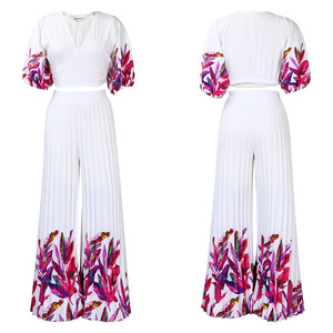 ชุดเซ็ต 2 ชิ้นแฟชั่นสำหรับผู้หญิง สไตล์ใหม่รับซัมเมอร์ เสื้อคอวีพิมพ์ลาย กางเกงขายาวทรงหลวม สวมใส่สบาย - Product Image 4