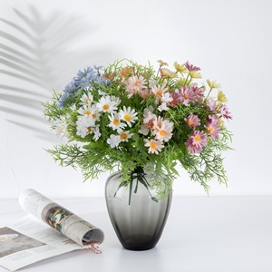 ช่อดอกเดซี่ประดิษฐ์ CallaFloral สีขาว ชมพู เหลือง ฟ้า แชมเปญ ม่วง สมจริง เหมาะสำหรับตกแต่งงานแต่งงานและตกแต่งบ้าน - Product Image 1
