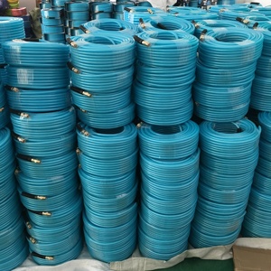 Le tuyau de compresseur d'air pour couvreurs le plus économique 1/4 "X100ft avec raccords en laiton NPT pour cloueurs et agrafeurs - Product Image 2