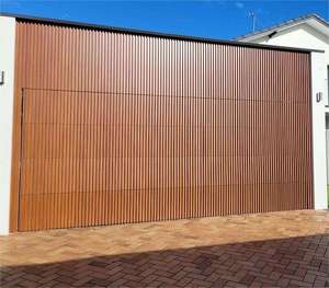 <span class=keywords><strong>Porte</strong></span> <span class=keywords><strong>de</strong></span> <span class=keywords><strong>garage</strong></span> automatique en aluminium pour usage commercial offrant une grande durabilité et une faible maintenance - Product Image 4