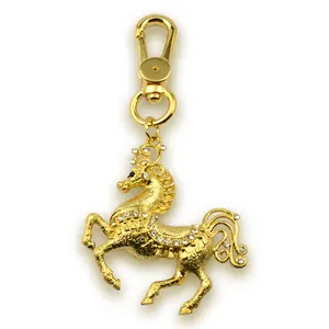 Gouden Luxe 3D Dier Paard Vorm Sleutelhanger Gift Strass Diamant Schilderij Opknoping Custom Design Metal Enamel Sleutelhangers