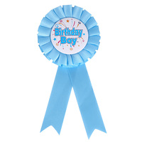 Broche d'anniversaire en tissu satiné pour fille et garçon Broche en fer blanc pour femmes Broche à boutons Rosette pour anniversaire de fille Accessoire de fête de mariage