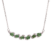 Collier de luxe en argent S925 avec pierres précieuses naturelles, pendentif en spirale torsadée arc-en-ciel, saphir et tsavorite, idéal pour les fêtes et cadeaux.