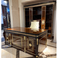 Vente en gros de meubles de bureau italiens classiques Ensemble de meubles de bureau à domicile anciens en bois massif sculpté Bureau de luxe du PDG