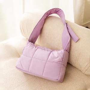 Luxury Soft Waterproof Pet <strong>Carrier</strong> Bag Custom Outdoor Travel <strong>Puppy</strong> <strong>Slings</strong> with Zipper Closure Solid Pattern - Product Image 5