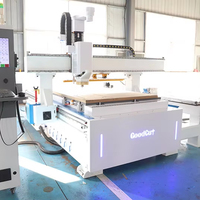 Routeur CNC ATC 1325 pour la fabrication de portes d'armoires en bois, machine de travail du bois