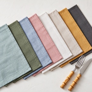 Napperons de table français brodés sur mesure en gros, avec ourlet festonné, en tissu 100% lin, serviettes de cocktail avec monogramme - Product Image 4