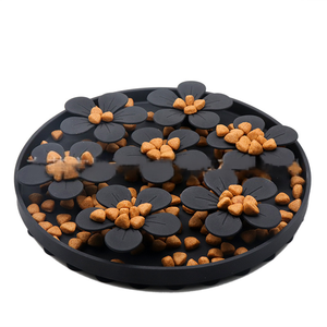 Tapis d'alimentation lente pour animaux de compagnie, rond, en silicone durable, nouveau design, avec ventouse antidérapante sur le dessus, pour aliments secs et humides - Product Image 4
