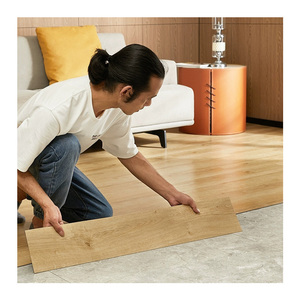 Spc Sàn <span class=keywords><strong>PVC</strong></span> Trung Quốc nhà sản xuất UV hạt gỗ nhiều màu không thấm nước non-Slip unilin bấm vào 4 mét-6 mét Độ dày SPC sàn - Product Image 2