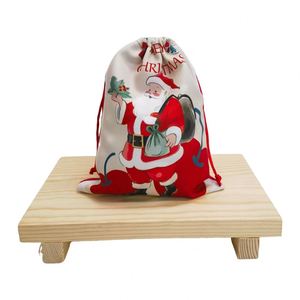 Pochette cadeau pour fête de Noël, sacs à cordon pour bonbons du Père Noël - Product Image 2
