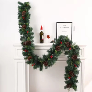 Guirnalda de <span class=keywords><strong>Pino</strong></span> Flocado de 2.7m con Piñas y Bayas Rojas, Preiluminada, Decoración Navideña para Chimenea y Escaleras, para Fiestas en Interiores y Hogar - Product Image 4
