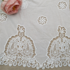 Tissu de dentelle brodée soluble dans l'eau 100% polyester élégant et durable de qualité supérieure pour chaussures sacs vêtements produits - Product Image 2