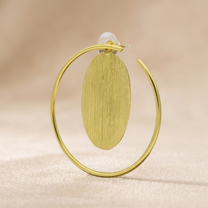 SOUMYA CREATIONS Boucles d'oreilles pendantes tendance pour femmes, en laiton plaqué or, faites à la main, avec perle ovale et diamant - Product Image 3