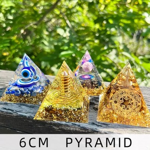 Sfera di Cristallo Naturale 5/6/8 cm con Occhio Contro il Malocchio e Piramide in Foglia d'Oro, Ornamento Decorativo per Soggiorno e Studio, Artigianato in Pietra Naturale - Product Image 6
