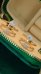 0.2ct F G اللون المويسانيتي الكمثرى قطع النساء هدية دائرة الذهب والمجوهرات 14K /18K الذهب المويسانيتي 2 حجر الماس حلقة مفتوحة - Product Image 5