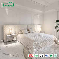 Ensemble de chambre à coucher en cuir véritable crème doux avec lit capitonné pour villa moderne – Personnalisation complète de meubles pour toute la maison