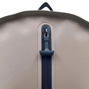 Sac à dos étanche et durable pour l'extérieur avec dos rembourré et ceinture de maintien, sac de randonnée léger de 34 L pour les amateurs de rafting - Product Image 2