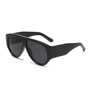 Nouvelles lunettes de soleil tendance pour hommes et femmes, idéales pour les voyages en plein air, la conduite, la plage, avec protection solaire, monture large et colorée - Product Image 1