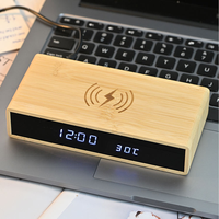 Reloj Despertador Digital LED de Bambú con Cargador Inalámbrico, 3 Niveles de Brillo y Temperatura Ajustables, para Dormitorio u Oficina, en Promoción