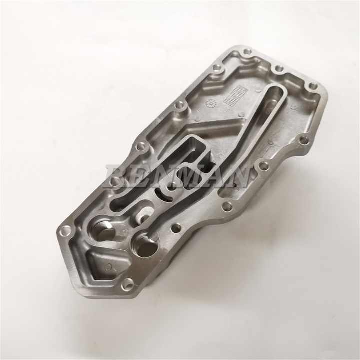 Cummins 6BT ISBe Engine Parts Lubricating Oil Cooler Cover 5273377 