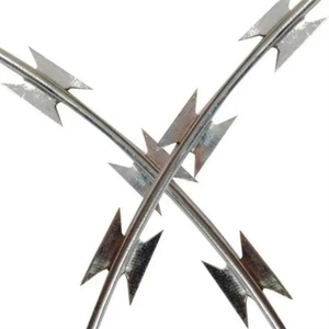 Alambre de púas de Irak galvanizado en caliente duradero, tipo <span class=keywords><strong>concertina</strong></span>, de 500 mm, con clip, precio <span class=keywords><strong>por</strong></span> <span class=keywords><strong>metro</strong></span> - Product Image 1