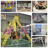 Manège Nova Rides Mini Frisbee Swing, Petit manège pendulaire pour 6 personnes, en acier et fibre de verre SP-CG, pour centres commerciaux intérieurs