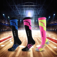 Chaussettes de compression professionnelles pour le dropshipping, usine OBM, chaussettes montantes colorées en Spandex/Polyester pour jeunes, course à pied et cyclisme printemps