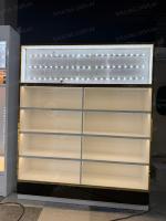 Vitrine murale moderne pour cosmétiques avec éclairage LED, unité murale professionnelle pour magasin de produits de soin et de maquillage