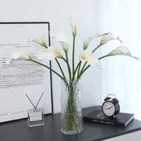 Lys Calla Artificiels Réalistes au Toucher Naturel de 68 cm – Vente en Gros de Fleurs en PU pour Mariages, Événements et Décoration Hôtelière