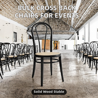 Solution de sièges en bois massif à dossier croisé DISHI pour hôtels, événements et utilisation en extérieur - Mobilier commercial