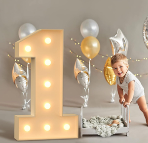 <span class=keywords><strong>Les</strong></span> lettres en acrylique pour la fête d'anniversaire de l'enfant ont un effet lumineux, avec le numéro 1 en lettres lumineuses - Product Image 1